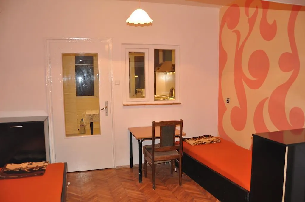 Arlequin Apartment Warna